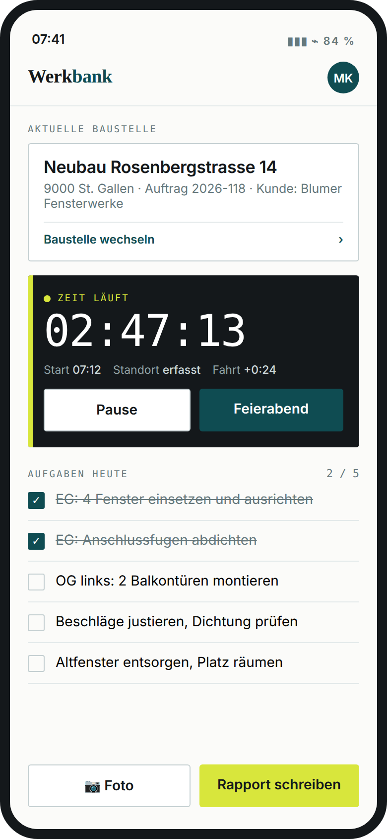 Zeiterfassung am Handy: Baustelle, laufender Timer, Aufgabenliste